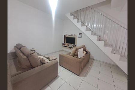 Sala de casa para alugar com 2 quartos, 127m² em Centro, Osasco