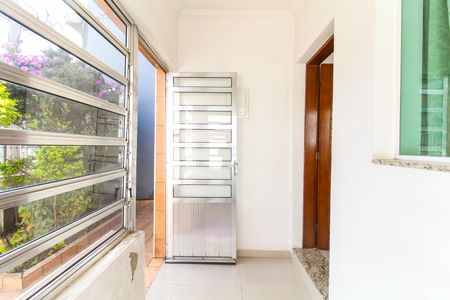 Hall da Sala de casa para alugar com 4 quartos, 200m² em Jardim Soraia, São Paulo