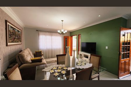 Sala de casa à venda com 3 quartos, 152m² em Vila M Genoveva, Jundiaí