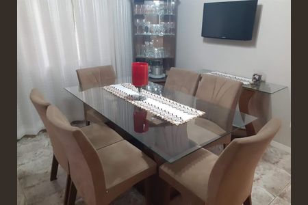 Casa para alugar com 3 quartos, 306m² em Parque Cruzeiro do Sul, São Paulo