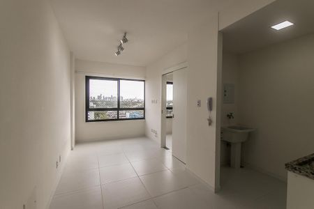 Sala de apartamento para alugar com 1 quarto, 30m² em Imbuí, Salvador