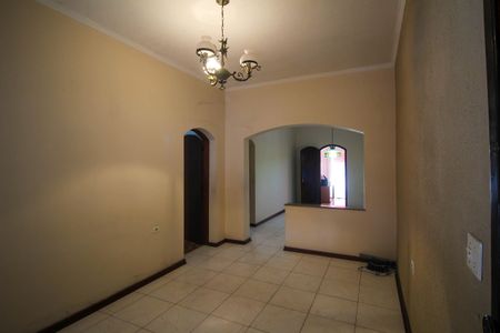 Sala de casa à venda com 2 quartos, 80m² em Jardim Mimar, São Paulo