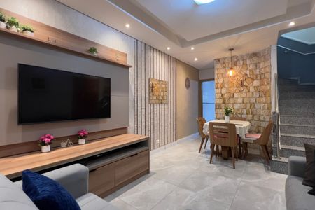 Sala de casa à venda com 3 quartos, 200m² em Jardim Santa Cecilia, Guarulhos