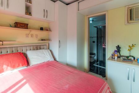 Quarto de apartamento à venda com 1 quarto, 86m² em Azenha, Porto Alegre