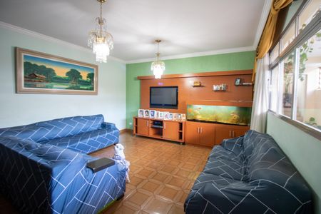 Sala de casa para alugar com 4 quartos, 200m² em Jardim Sao Luiz, São Paulo