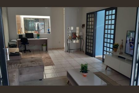 Casa à venda com 3 quartos, 284m² em Jardim Santa Gertrudes, Jundiaí