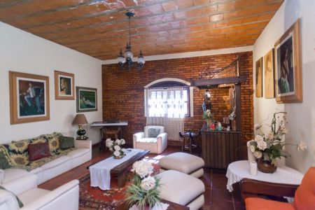 Sala de casa à venda com 4 quartos, 200m² em Olaria, Nova Lima