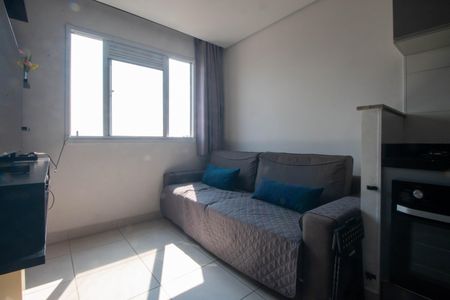 Sala de apartamento para alugar com 1 quarto, 26m² em Parque Maria Helena, São Paulo