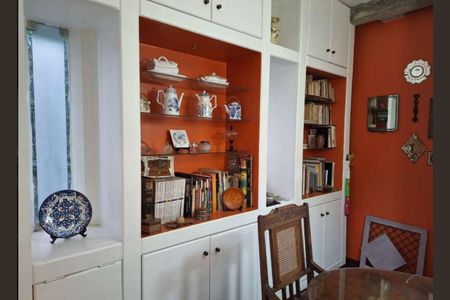 Sala de casa à venda com 3 quartos, 270m² em Vila Olímpia, São Paulo