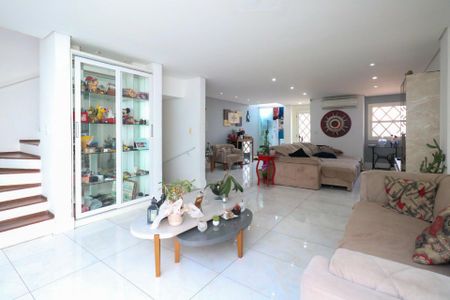 Sala de casa de condomínio à venda com 3 quartos, 264m² em Jardim Sao Caetano, São Caetano do Sul