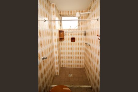 Banheiro de casa à venda com 1 quarto, 32m² em Santana, Porto Alegre