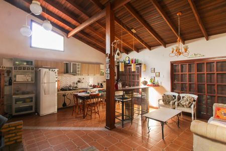 Casa 1 - Sala/Cozinha de casa para alugar com 5 quartos, 550m² em Mathias Velho, Canoas