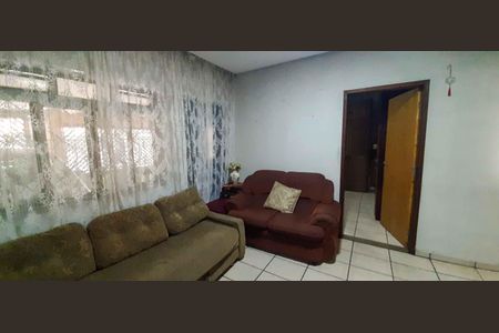 Sala de TV de casa para alugar com 2 quartos, 150m² em Jardim D’abril, Osasco