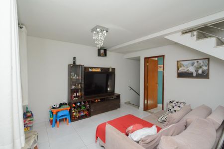 Sala de casa à venda com 3 quartos, 154m² em Fonte Grande, Contagem