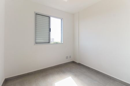 Quarto 2 de apartamento à venda com 2 quartos, 40m² em Parque Sonia, São Paulo