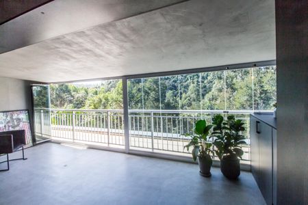 Varanda de apartamento à venda com 1 quarto, 82m² em Residencial Tambore Iii, Santana de Parnaíba