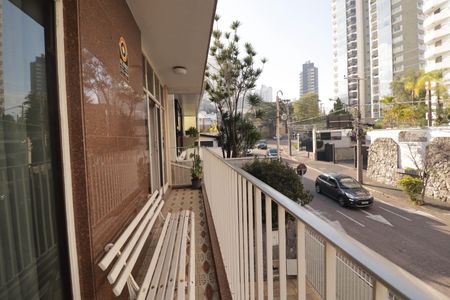 varanda de casa à venda com 4 quartos, 302m² em Vila Virginia, Jundiaí