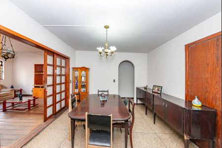 Sala 2 de casa à venda com 5 quartos, 240m² em Carlos Prates, Belo Horizonte