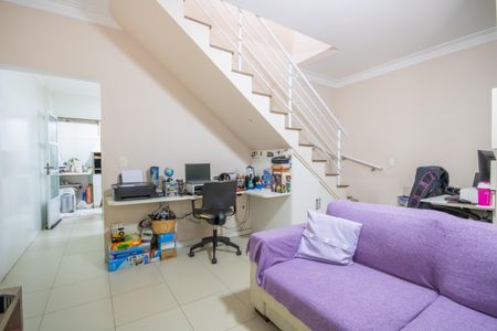 Sala de casa de condomínio à venda com 2 quartos, 111m² em Centro, Osasco