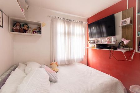 Quarto 2 de apartamento para alugar com 2 quartos, 46m² em Cic, Curitiba