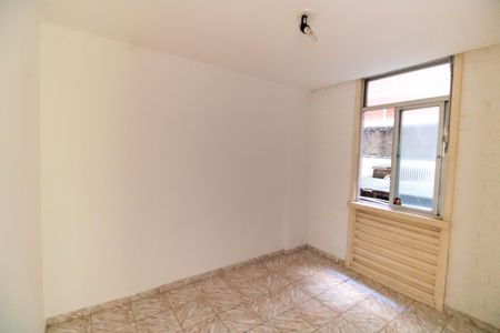 Quarto 1 de apartamento à venda com 2 quartos, 64m² em Fátima, Niterói