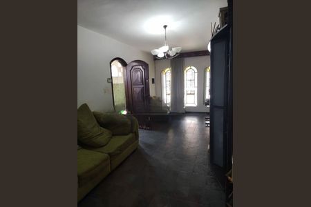 Casa à venda com 3 quartos, 100m² em Jardim Regis, São Paulo