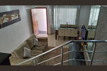 Casa à venda com 3 quartos, 120m² em Jardim Ana Rosa, São Paulo