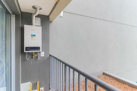 Varanda de kitnet/studio à venda com 1 quarto, 24m² em Vila Cordeiro, São Paulo