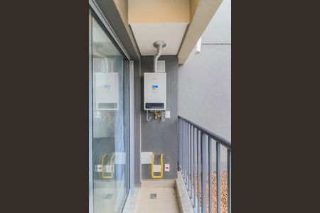 Varanda de kitnet/studio à venda com 1 quarto, 24m² em Vila Cordeiro, São Paulo