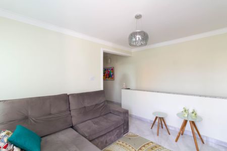 Sala de casa à venda com 3 quartos, 300m² em Jardim Lucinda, São Paulo