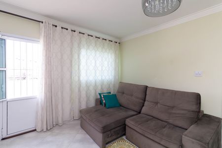 Sala de casa à venda com 3 quartos, 300m² em Jardim Lucinda, São Paulo