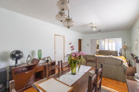 Sala de casa à venda com 5 quartos, 230m² em Parque das Universidades, Campinas