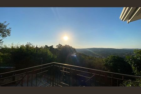 Foto 02 de casa de condomínio à venda com 3 quartos, 280m² em Conjunto Habitacional Vila Santana (Sousas), Campinas