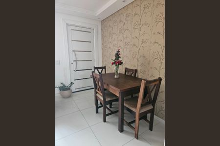 Sala de casa de condomínio para alugar com 3 quartos, 122m² em Bom Retiro, Curitiba