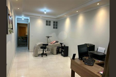 Casa à venda com 3 quartos, 110m² em Parque Maria Domitila, São Paulo