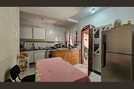 Casa à venda com 3 quartos, 110m² em Jk, Contagem