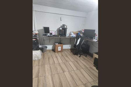 Escritório de casa à venda com 4 quartos, 200m² em Carajás, Contagem