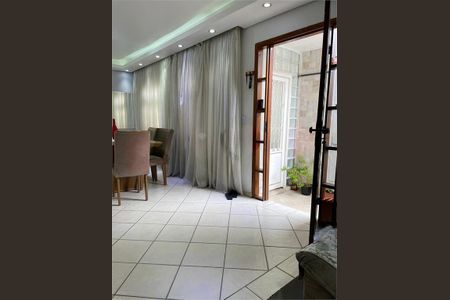 Casa à venda com 2 quartos, 180m² em Ferreira, São Paulo