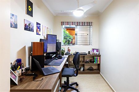 Casa à venda com 4 quartos, 243m² em Jardim Dom Bosco, São Paulo