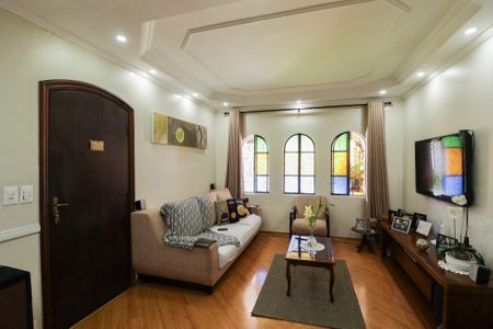 Sala de casa à venda com 2 quartos, 127m² em Conjunto Residencial Novo Pacaembu, São Paulo