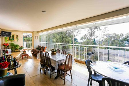 Varanda de apartamento para alugar com 3 quartos, 245m² em Jardim Arpoador, São Paulo