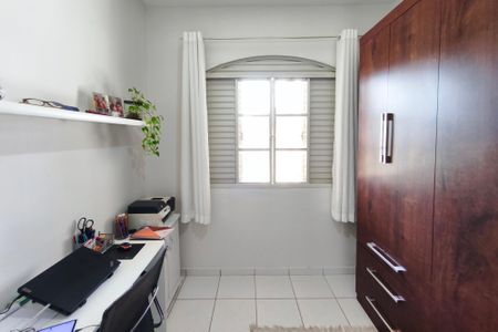 Quarto 1 de casa à venda com 4 quartos, 180m² em Jardim Garcia, Campinas