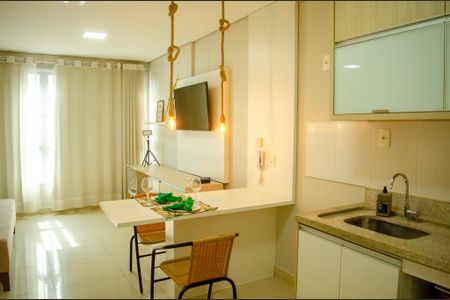 Sala de kitnet/studio para alugar com 1 quarto, 46m² em Setor Bueno, Goiânia