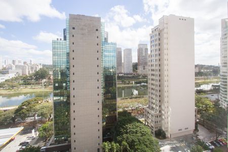Sacada de kitnet/studio para alugar com 1 quarto, 54m² em Cidade Monções, São Paulo