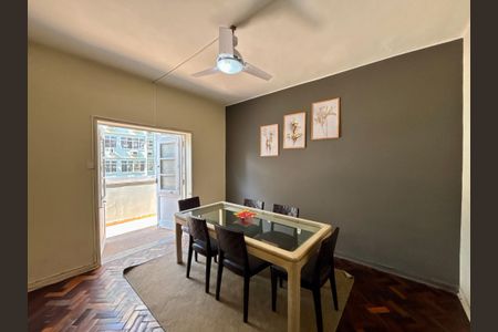 Sala de apartamento para alugar com 4 quartos, 148m² em Copacabana, Rio de Janeiro