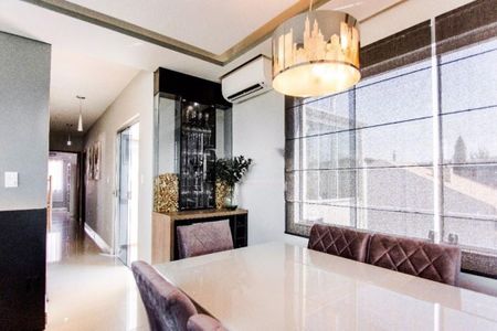 Apartamento à venda com 3 quartos, 164m² em Vila Ipiranga, Porto Alegre