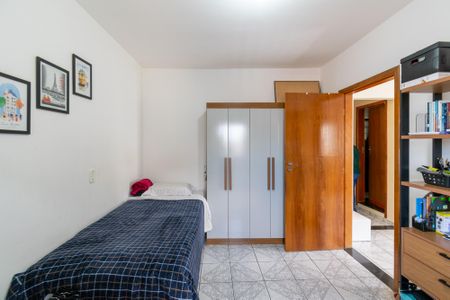 Quarto 1 casa 1 de casa à venda com 7 quartos, 242m² em Vila Mira, São Paulo