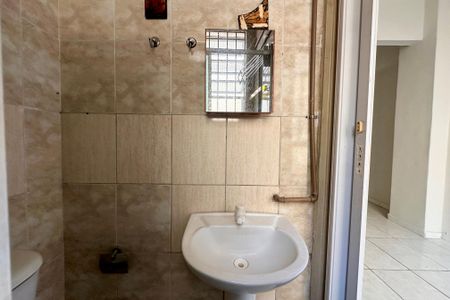 Banheiro de apartamento à venda com 1 quarto, 25m² em Santa Teresa, Rio de Janeiro