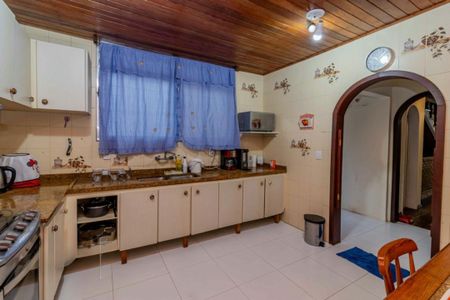 Cozinha de casa à venda com 3 quartos, 308m² em Espírito Santo, Porto Alegre