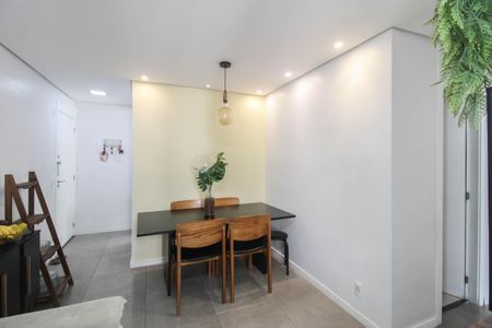 Sala de apartamento para alugar com 3 quartos, 60m² em Vila Catia, Nova Iguaçu